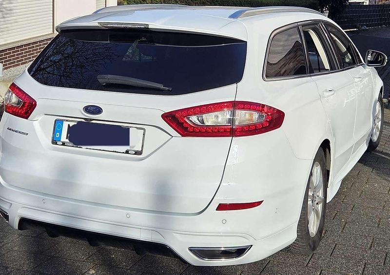 Gebraucht Ford Mondeo Titanium 211 PS (155 kW) 2016 Weiß Kombi
