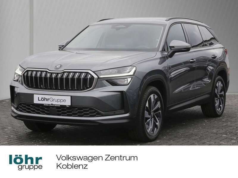 Graphitegrau metallic Gebraucht 2024 Skoda Kodiaq Selection SUV | 48.480 € (Fairer Preis) - Bild 1/4