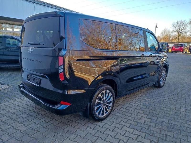 Gebraucht Ford Tourneo Custom Titanium 170 PS (125 kW) 2025 Schwarz Van