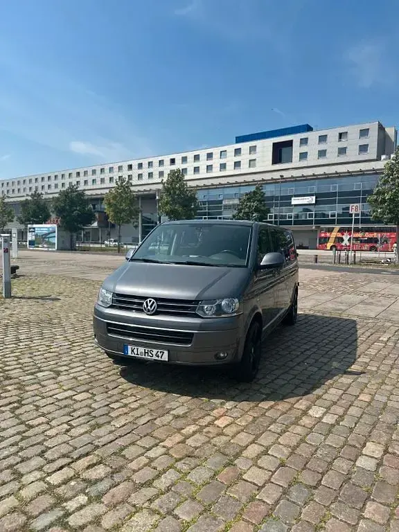Gebraucht VW Caravelle 179 PS (131 kW) 2014 Grau Van