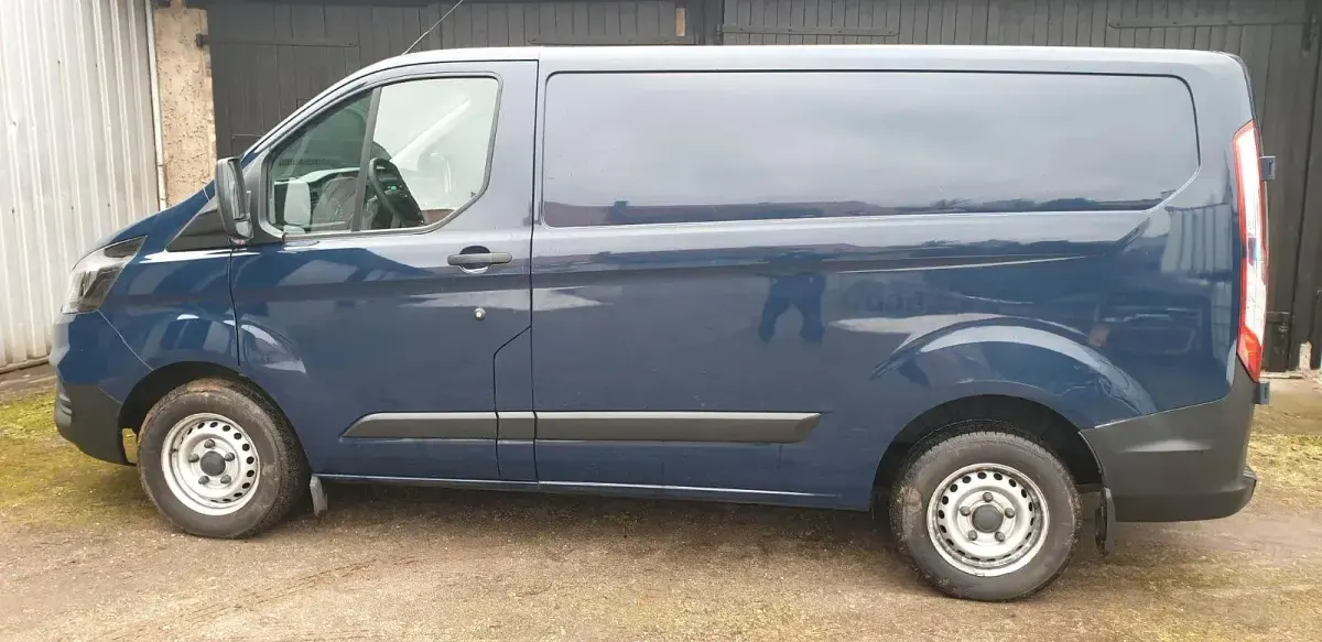 Gebraucht Ford Transit Custom 105 PS (77 kW) 2018 Blau Van / Kleinbus