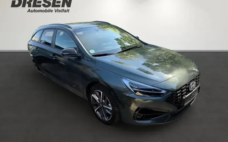 Gebraucht Hyundai i30 Advantage 150 PS (110 kW) 2025 Gruen Kombi