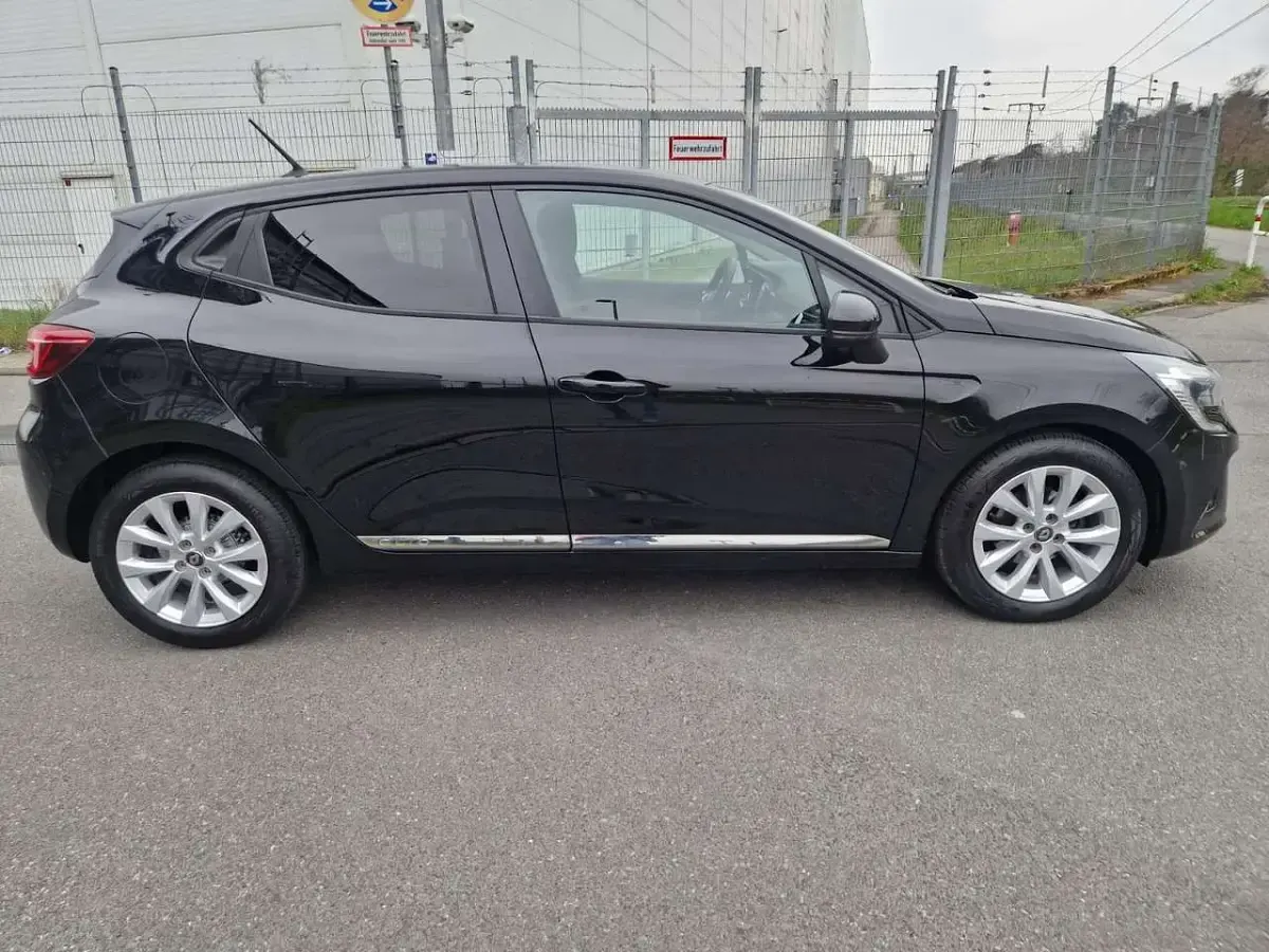 Gebraucht Renault Clio V Experience 101 PS (74 kW) 2021 Blackpearlschwarz Kleinwagen