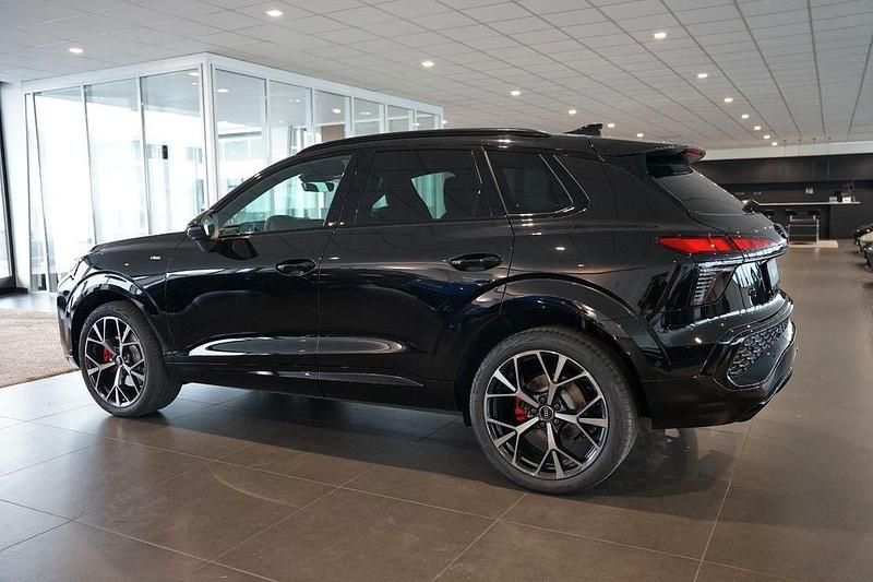 Neu Audi Q3 S-Line 204 PS (150 kW) 2026 Schwarz SUV