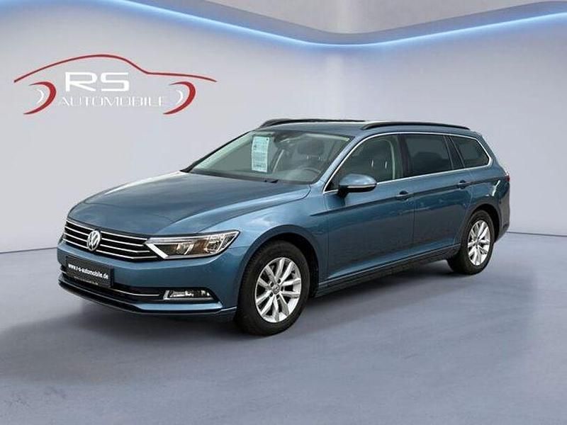 Blau Gebraucht 2019 VW Passat Comfortline Kombi | 17.999 € (Fairer Preis) - Bild 1/4