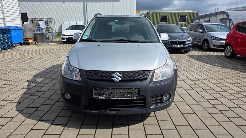 Gebraucht Suzuki SX4 120 PS (88 kW) 2009 Grau SUV