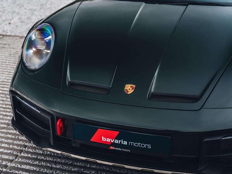 Gebraucht Porsche 992 480 PS (353 kW) 2024 Grün