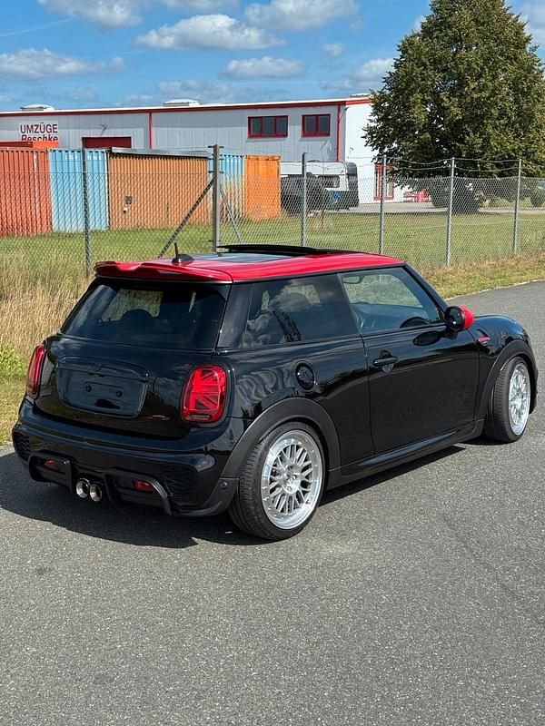 Gebraucht Mini John Cooper Works 231 PS (169 kW) 2015 Schwarz Kleinwagen