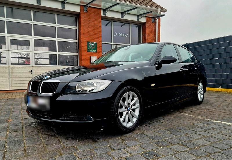 Gebraucht BMW 318 129 PS (94 kW) 2007 Limousine