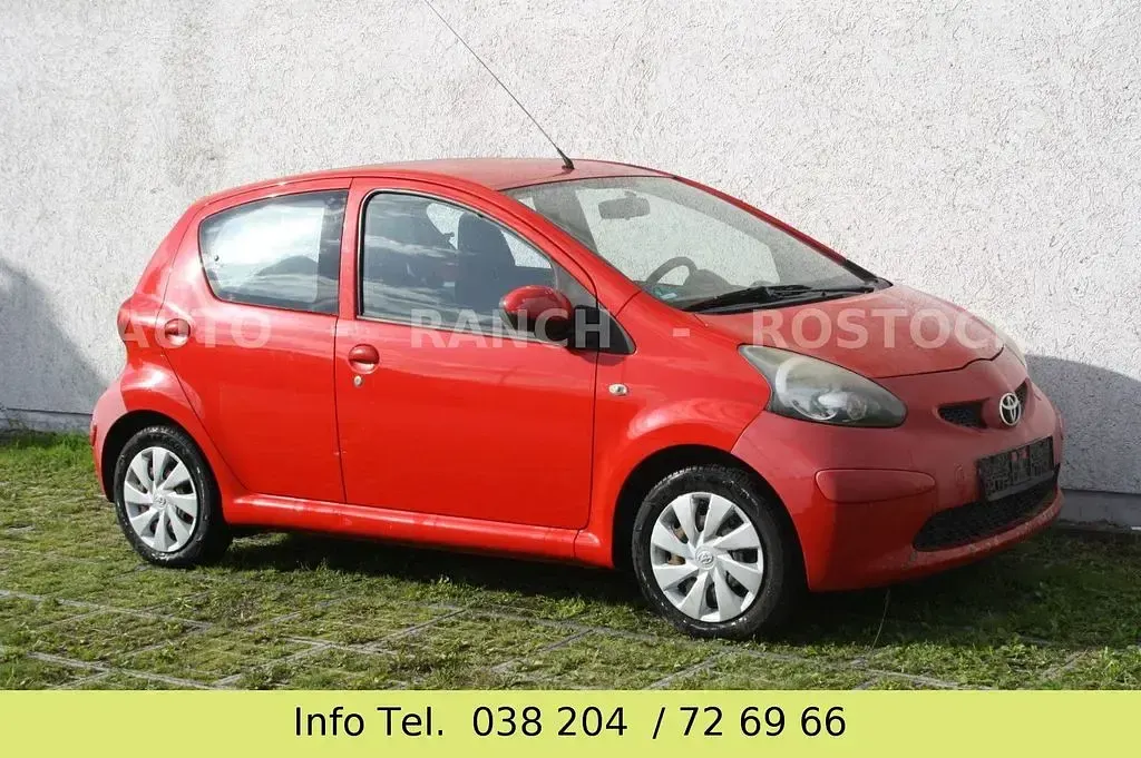 Gebraucht Toyota Aygo Cool 68 PS (50 kW) 2007 Rot Kleinwagen