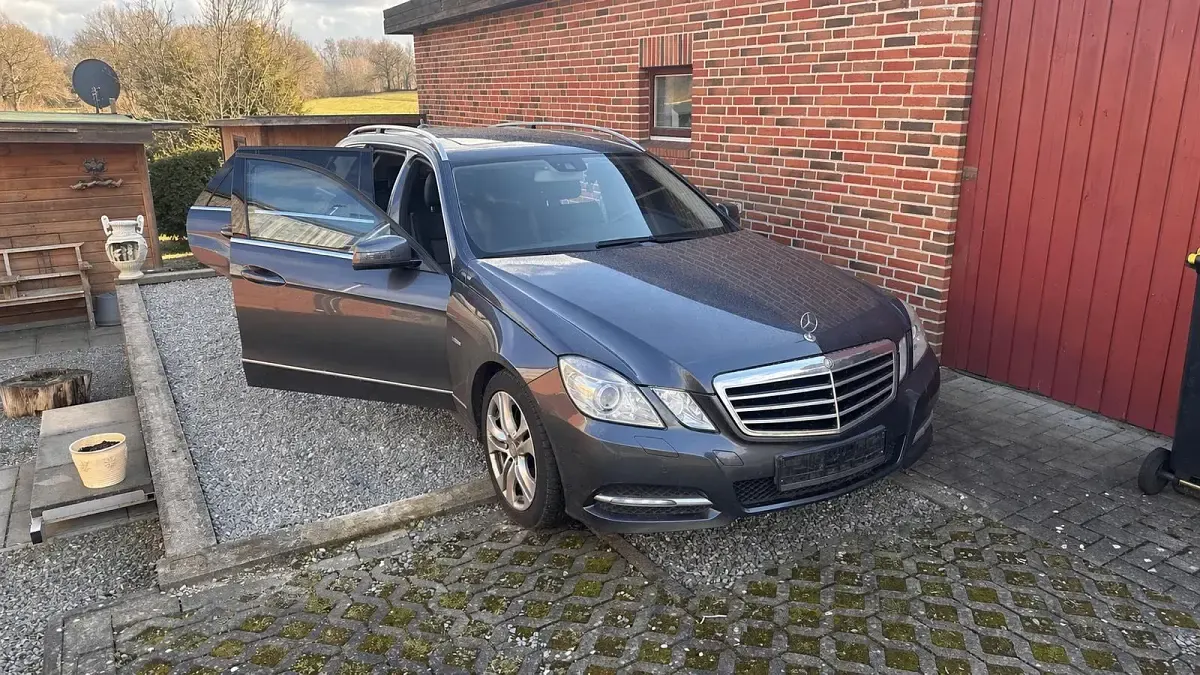 Gebraucht Mercedes E220 170 PS (125 kW) 2011 Kombi
