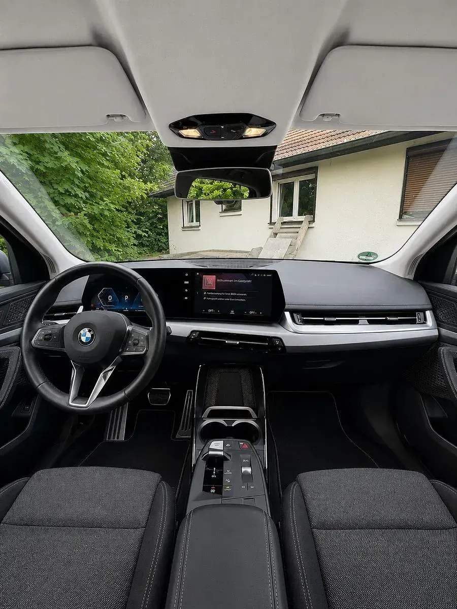 Gebraucht BMW 218 Active Tourer 136 PS (100 kW) 2022 Grau Van / Kleinbus