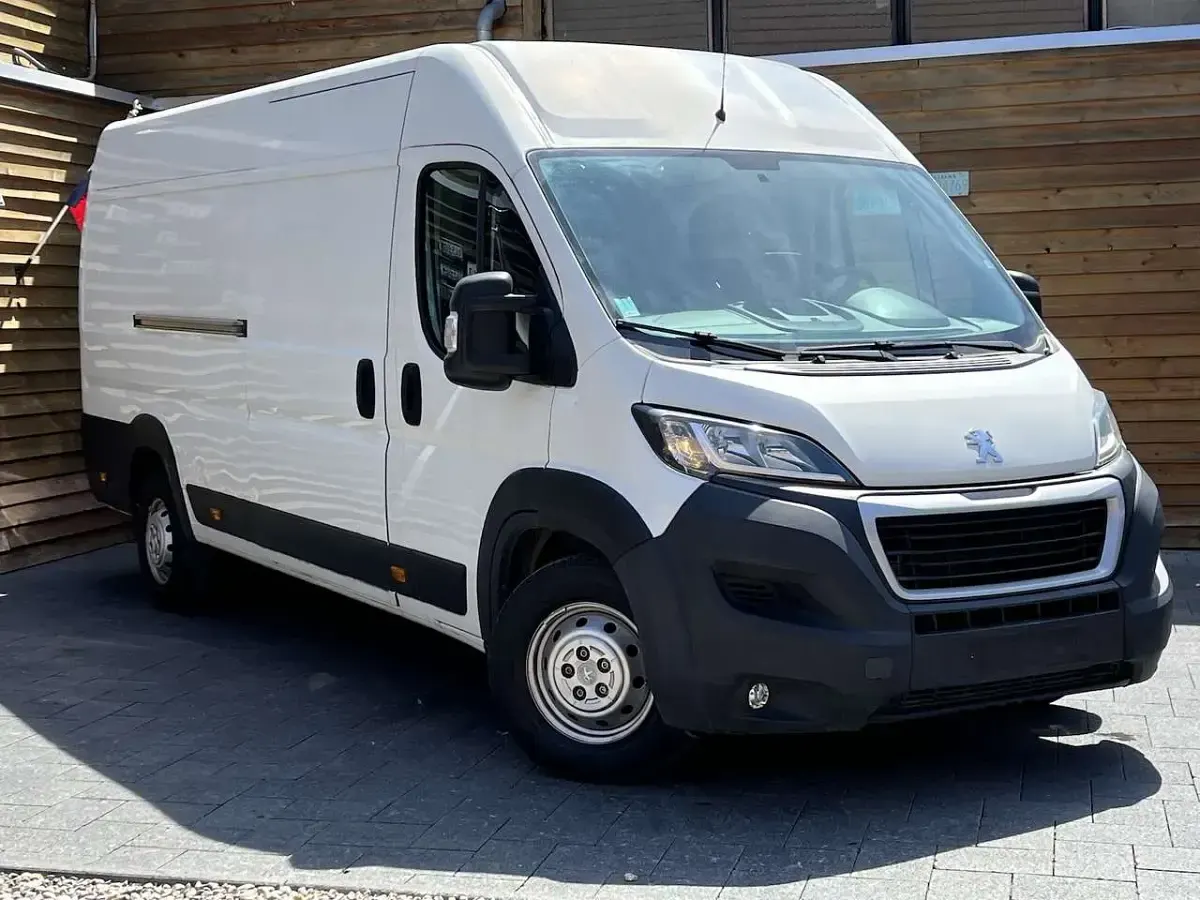 Gebraucht Peugeot Boxer Active 131 PS (96 kW) 2019 Weiß Van