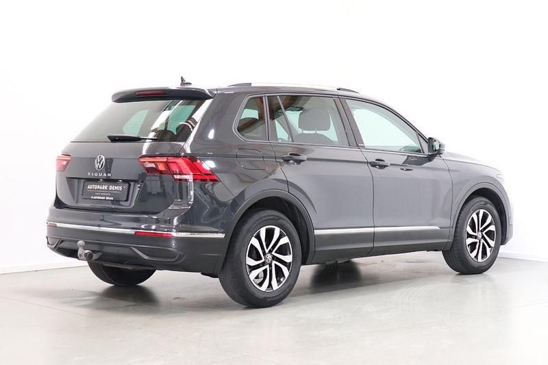 Gebraucht VW Tiguan Active 150 PS (110 kW) 2022 Grau SUV