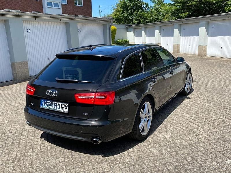 Gebraucht Audi A6 Design 204 PS (150 kW) 2011 Schwarz Kombi