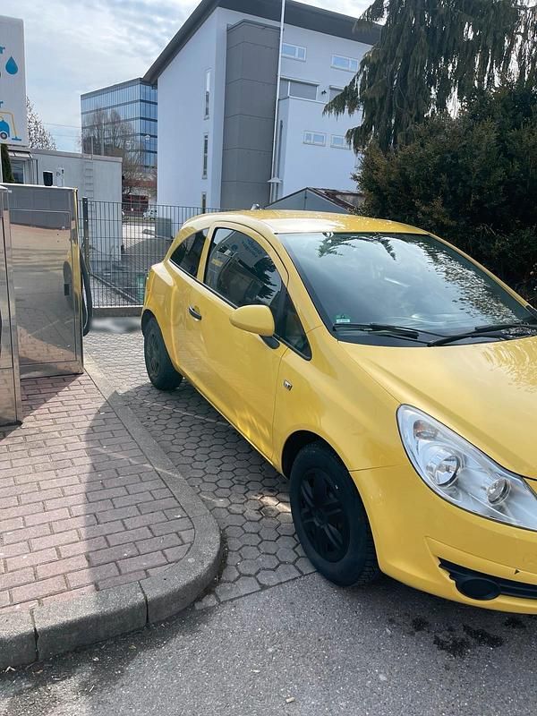 Second-hand Opel Corsa 65 CP (47 kW) 2009 Galben Hatchback