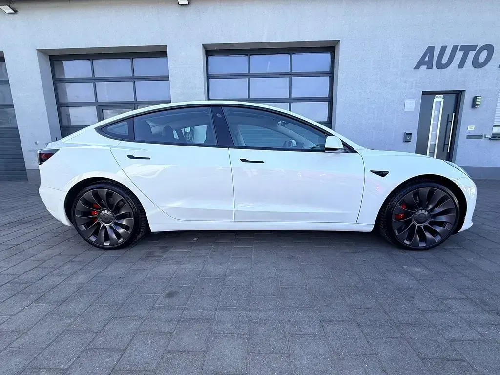 Käytetty Tesla Model 3 Performance 377 kW (513 HP) 2021 Valkoinen Sedan
