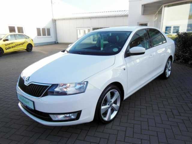 Gebraucht Skoda Rapid Elegance 105 PS (77 kW) 2013 Weiß Limousine