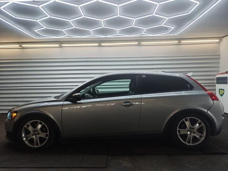 Gebraucht Volvo C30 Summum 220 PS (161 kW) 2008 Silber Kleinwagen