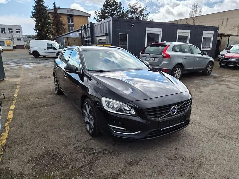 Gebraucht Volvo V60 Ocean Race 152 PS (111 kW) 2016 Schwarz Kombi