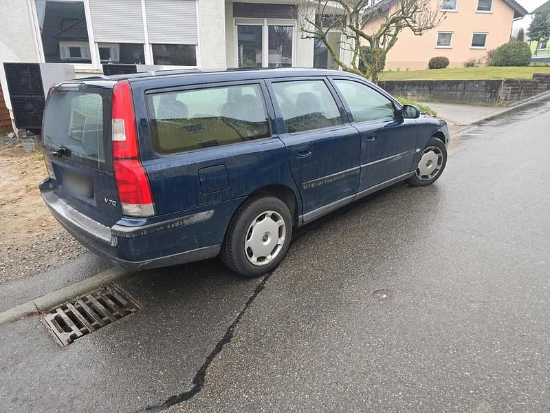 Gebraucht Volvo V70 170 PS (125 kW) 2001 Blau Kombi