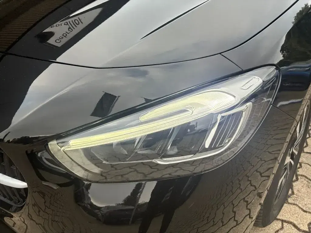 Gebraucht Mercedes B180 136 PS (100 kW) 2023 Schwarz Kleinwagen