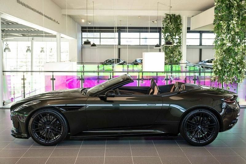 Gebraucht Aston Martin DB12 680 PS (500 kW) 2024 Grün Cabrio