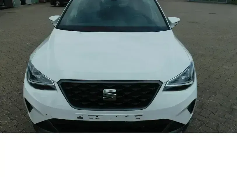Gebraucht Seat Arona FR-Line 110 PS (80 kW) 2023 Weiß SUV