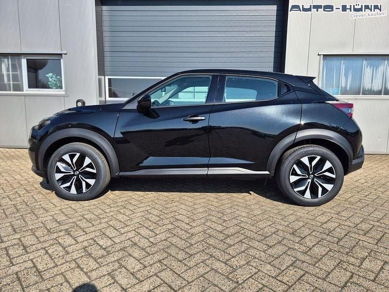 Neu Nissan Juke Acenta 114 PS (83 kW) 2026 Pearl black SUV