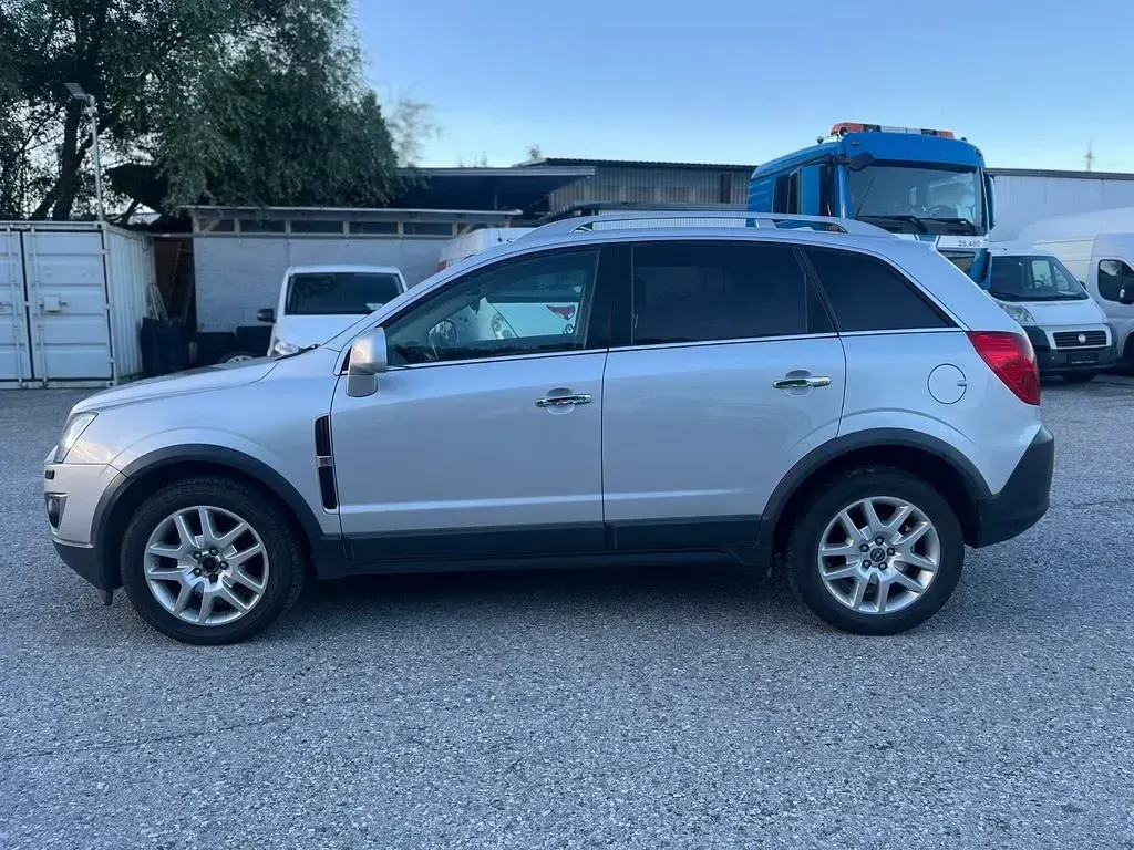 Gebraucht Opel Antara Cosmo 163 PS (119 kW) 2012 Silber SUV
