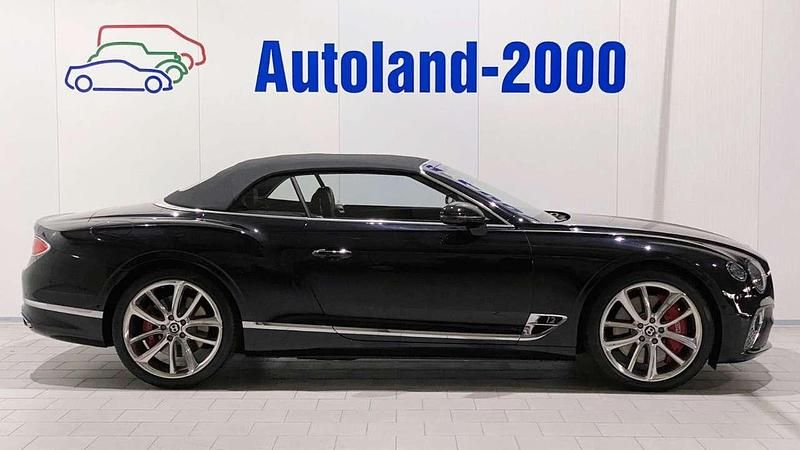 Gebraucht Bentley Continental GT Convertible Mulliner 635 PS (467 kW) 2019 Onyx metallic (metallic) Cabrio