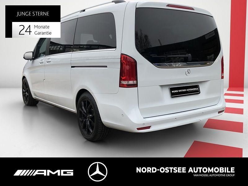Gebraucht Mercedes V300 Avantgarde Edition 237 PS (174 kW) 2021 Weiß Van / Kleinbus