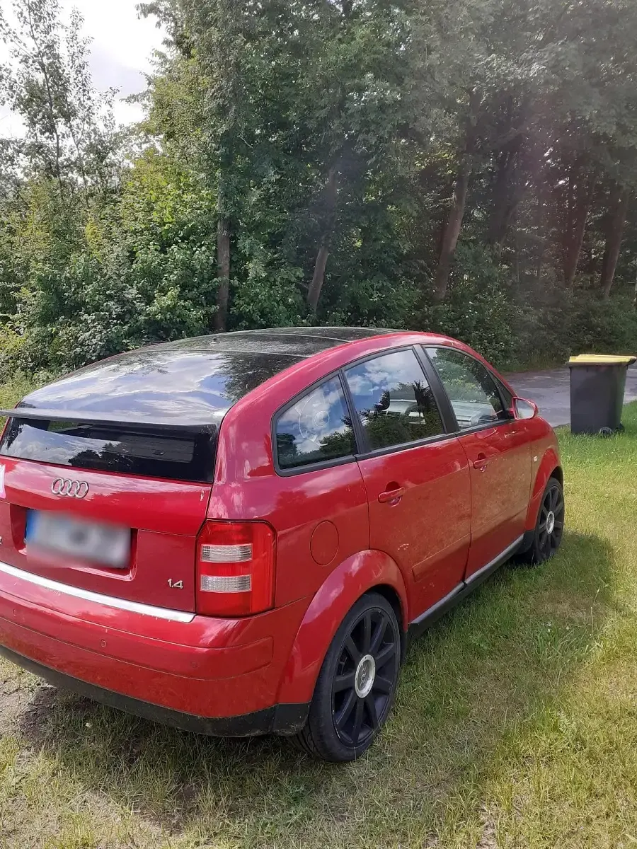 Gebraucht Audi A2 75 PS (55 kW) 2002 Rot Kleinwagen