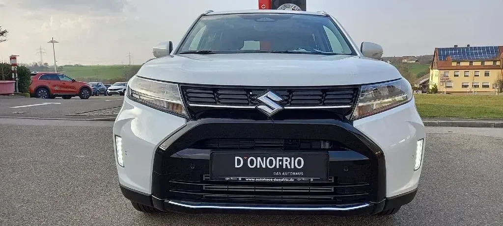 Gebraucht Suzuki Vitara Comfort+ 109 PS (80 kW) 2026 Weiß SUV