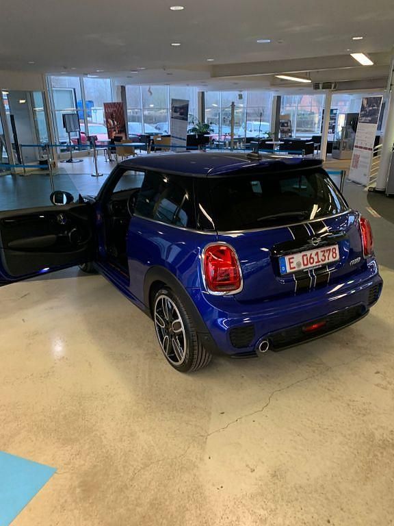 Gebraucht Mini John Cooper Works 136 PS (100 kW) 2018 Blau Kleinwagen