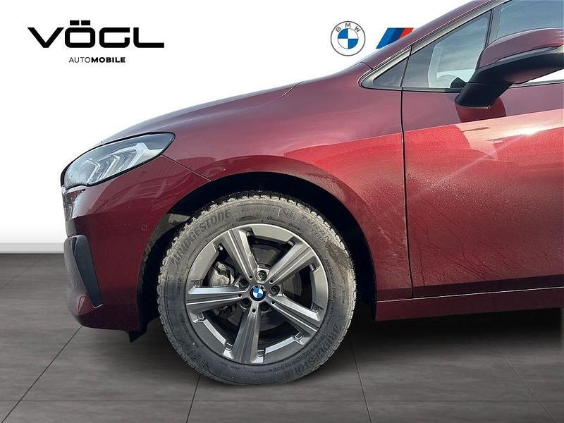 Gebraucht BMW 216 Active Tourer 122 PS (89 kW) 2023 Rot Van / Kleinbus