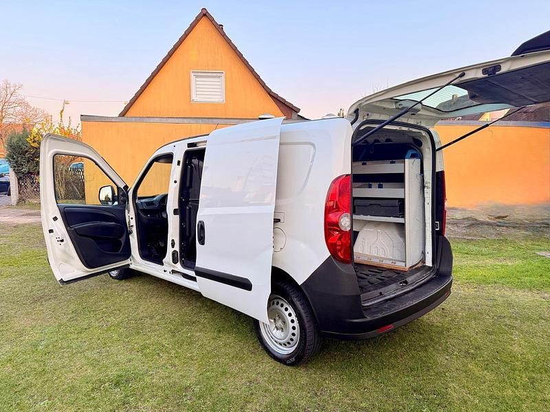 Gebraucht Opel Combo 120 PS (88 kW) 2016 Weiß Van / Kleinbus