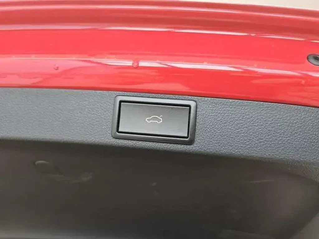 Gebraucht Skoda Octavia Style 150 PS (110 kW) 2021 Coridarot Kombi