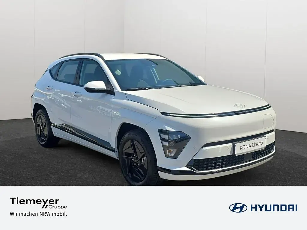 Neu Hyundai Kona Select 114 kW (156 PS) 2025 Grau SUV