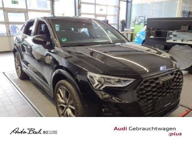 Schwarz (mythosschwarz metallic) Gebraucht 2022 Audi Q3 Sportback S-Line SUV | 36.970 € (Fairer Preis) - Bild 1/4