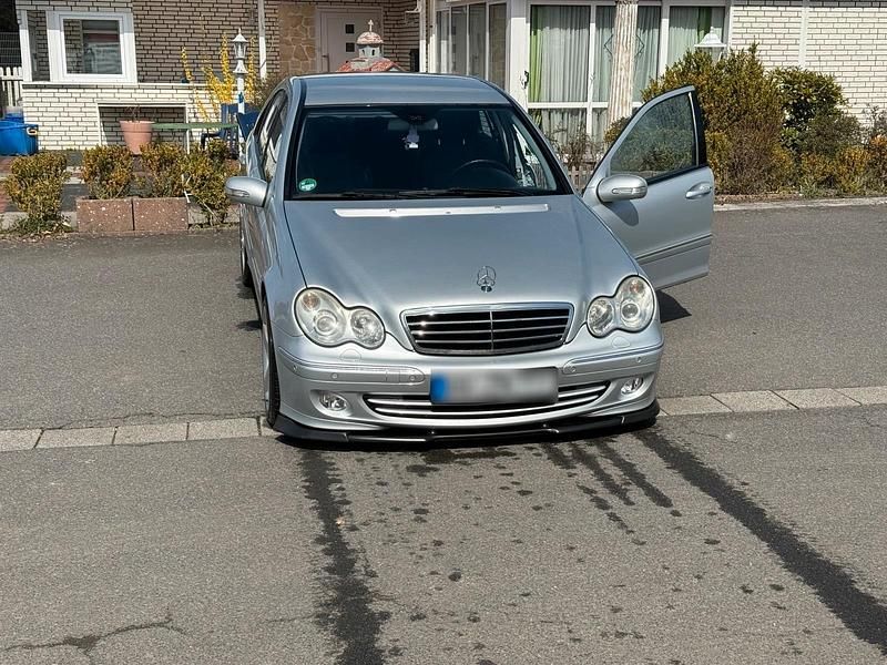 Gebraucht Mercedes C350 272 PS (200 kW) 2005 Limousine