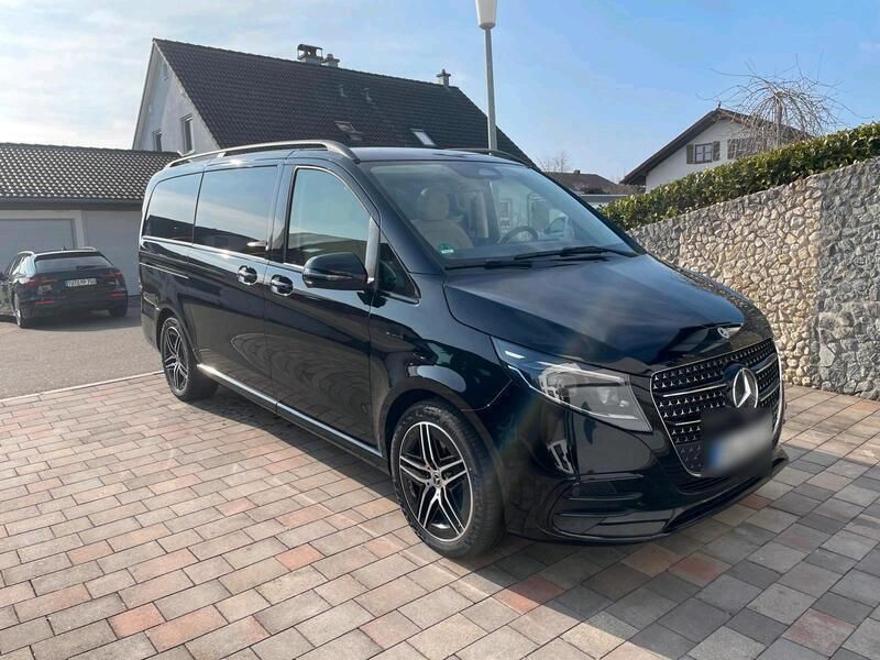 Schwarz Neu 2024 Mercedes V300 Van / Kleinbus | 87.990 € - Bild 1/4