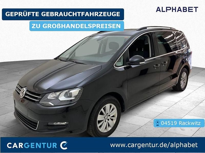 Deep black perleffekt Gebraucht 2020 VW Sharan Comfortline Van / Kleinbus | 28.107 € (Fairer Preis) - Bild 1/4