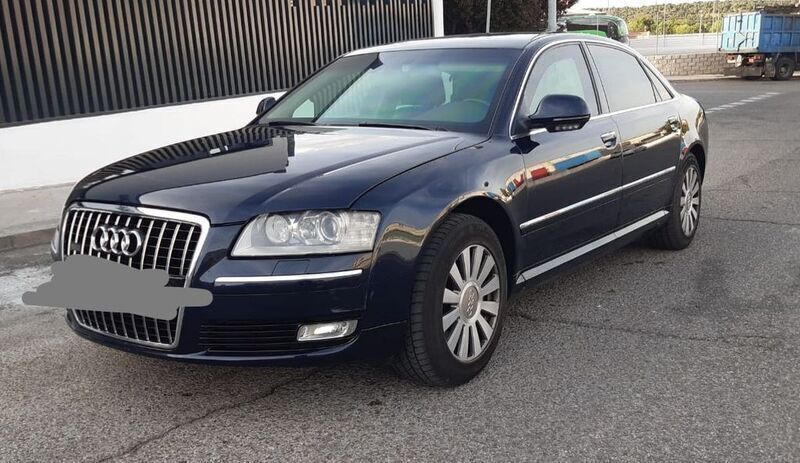 Blau Gebraucht 2008 Audi A8 Limousine | 58.900 € - Bild 1/4