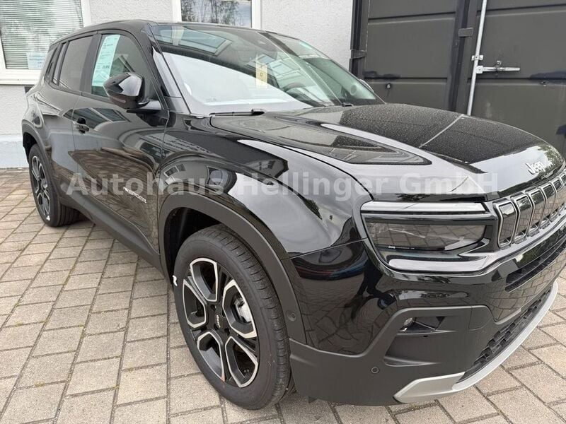 Schwarz Neu 2025 Jeep Avenger EV Summit SUV | 35.490 € (Etwas zu teuer) - Bild 1/4