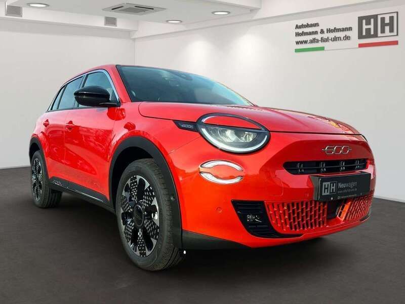Gebraucht Fiat 600E La Prima 114 kW (156 PS) 2023 Orange SUV