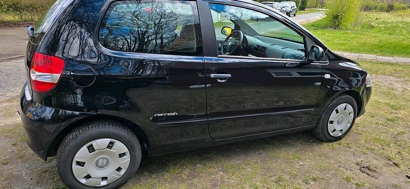 Gebraucht VW Fox 54 PS (39 kW) 2010 Schwarz Kleinwagen