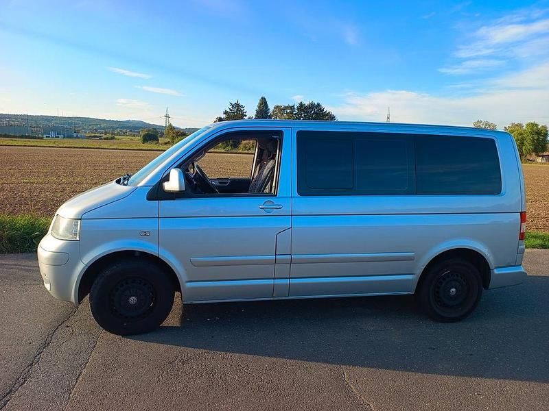 Silber Gebraucht 2009 VW T5 Van | 10.900 € (Fairer Preis) - Bild 1/4
