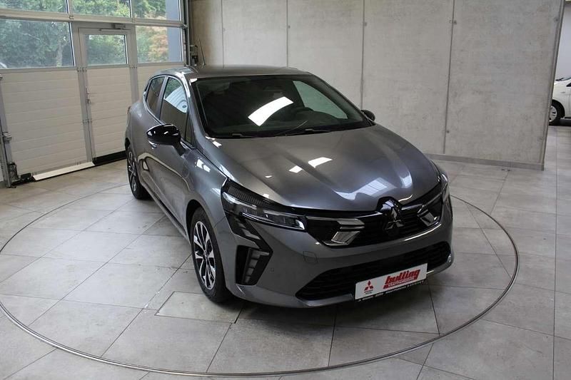 Neu Mitsubishi Colt Plus 91 PS (66 kW) 2025 Achatgrau Kleinwagen