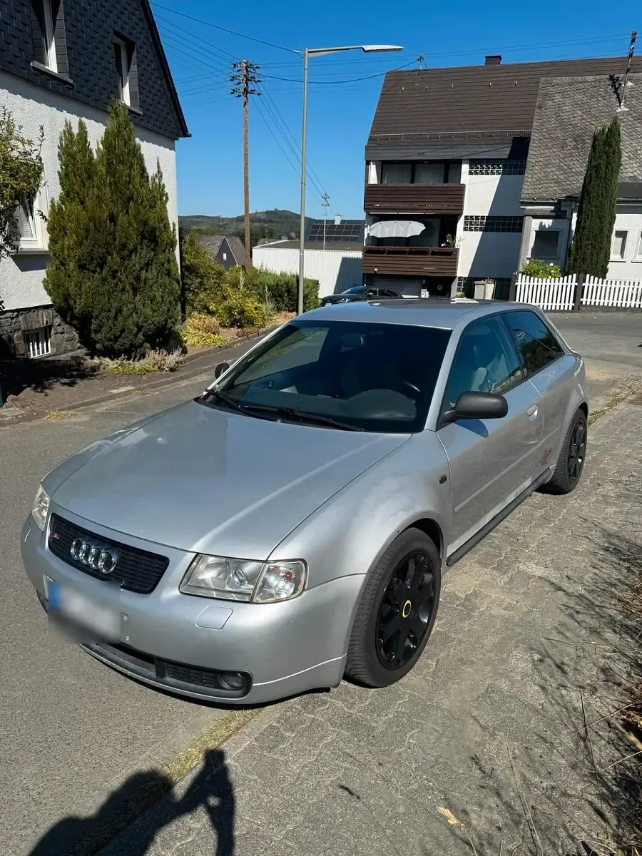 Gebraucht Audi S3 Performance 260 PS (191 kW) 2001 Silber Kleinwagen